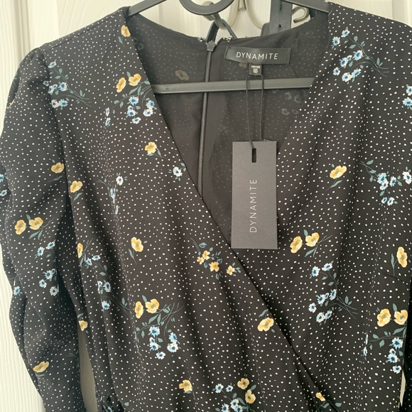 BNWT Modest friendly Dynamite dress - Picture 6 of 7